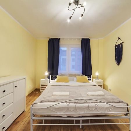 Dream Loft Podwale Staromiejskie กดัญสก์ ภายนอก รูปภาพ